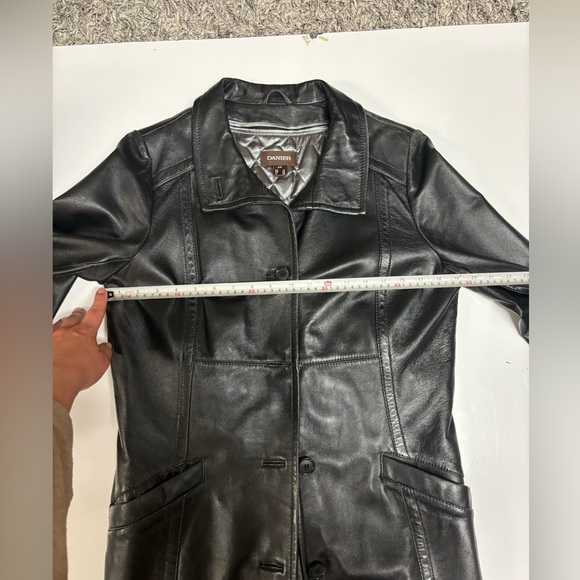 Danier women’s leather jacket with lining size small - Picture 7 of 9